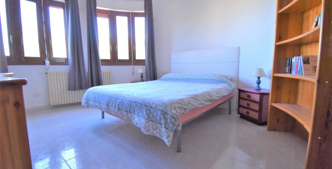 10OC1706Bed