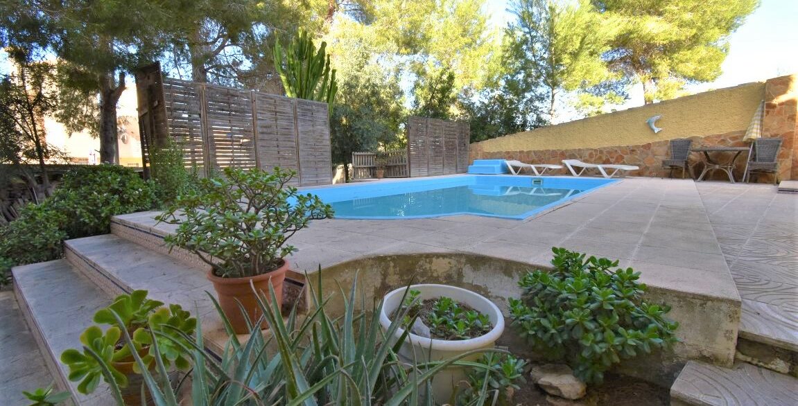 2OC1706Pool