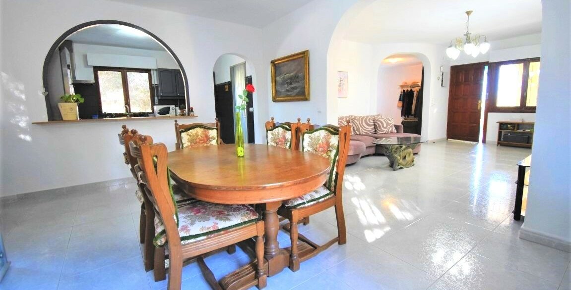 5OC1706Dining