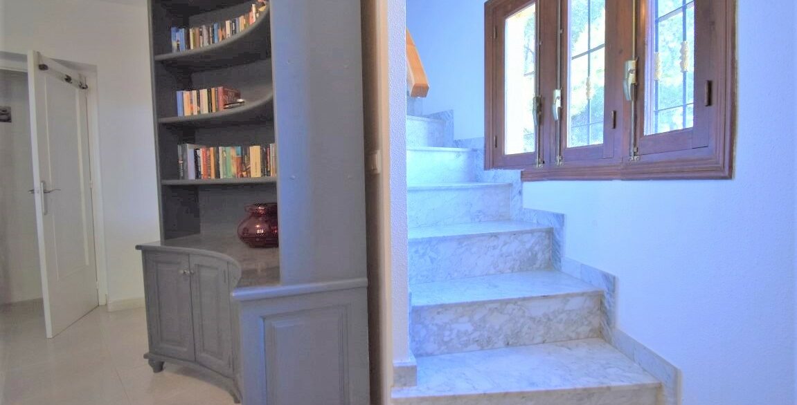 9OC1706Stairs