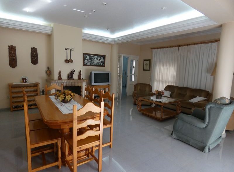 1244_stunning_house_in_almoradi_270918123425_tn_p1010994