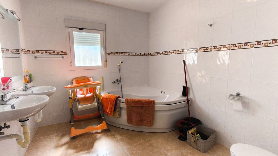 H Bath3