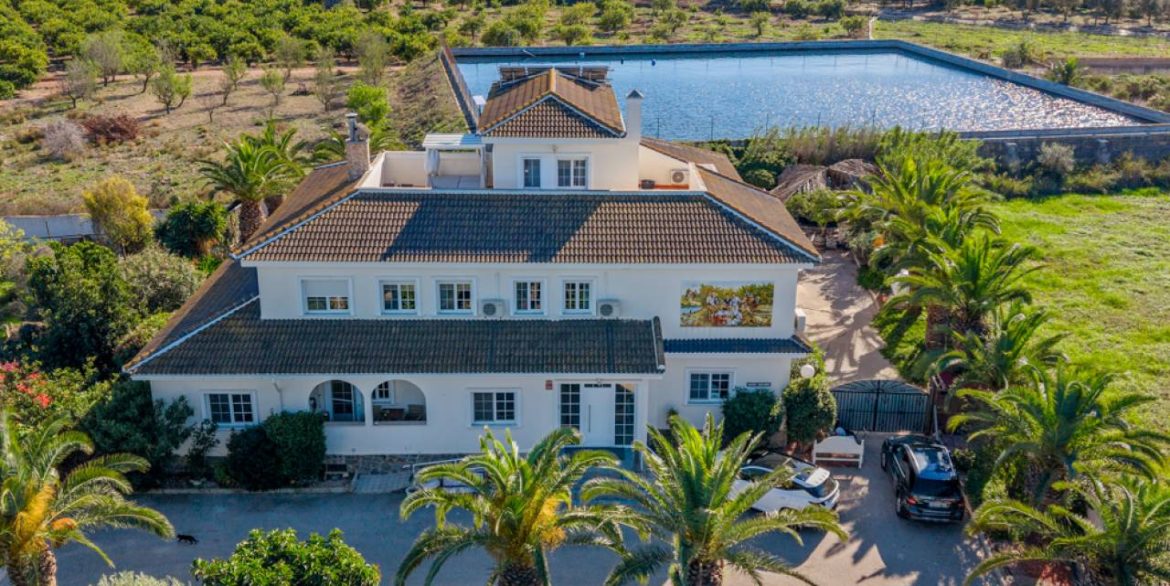 Villa
