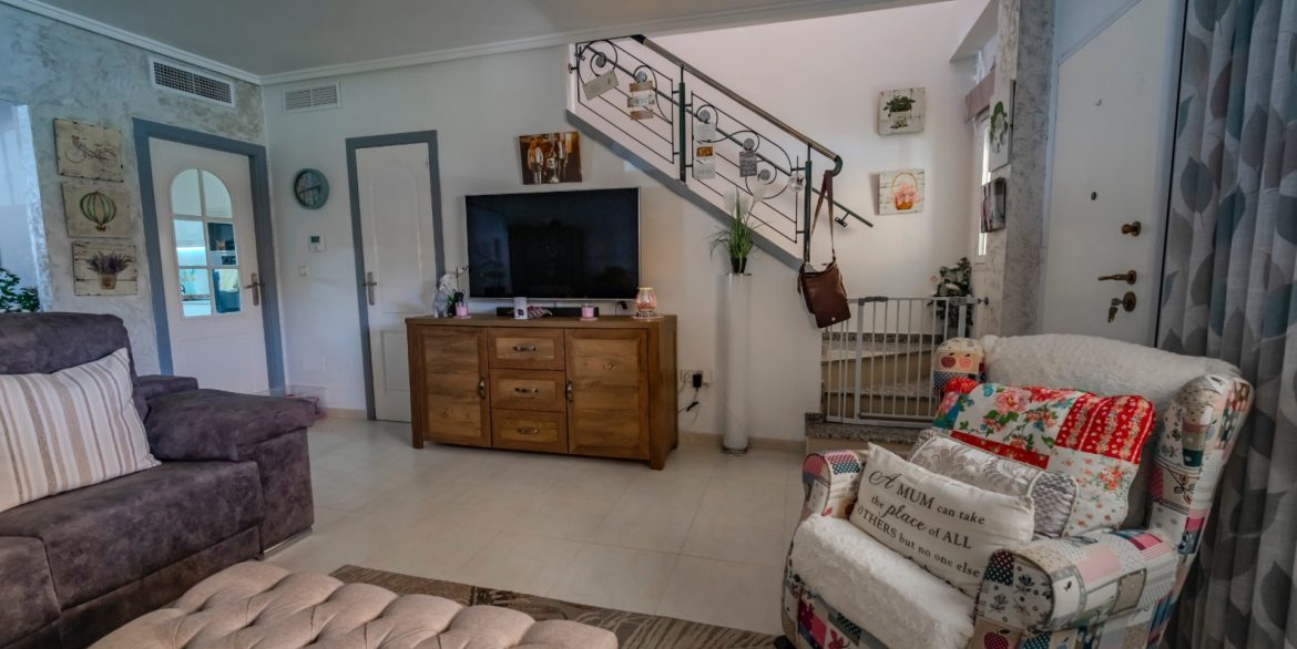 Lounge Stairs