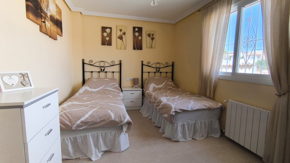 Bed2