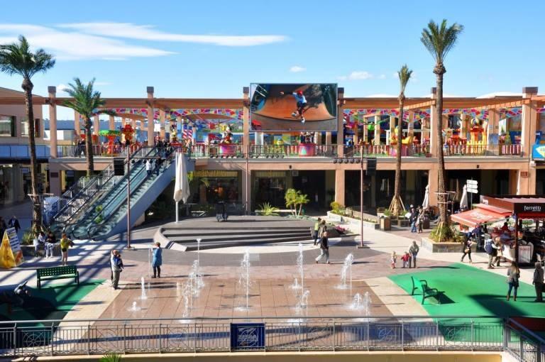 Zenia Boulevard4
