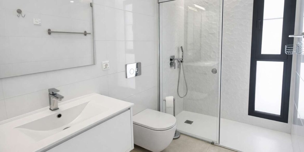 12852_stunning_detached_villa_with_heated_pool_and_large_underbuild_190226155443_25