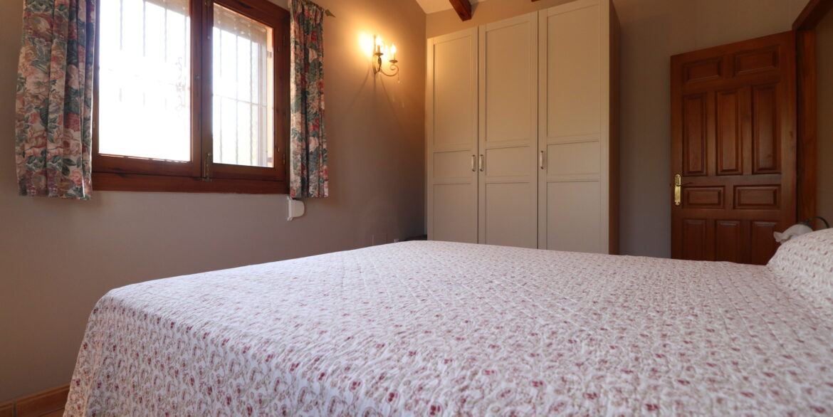 14.5363bed2wardrobe