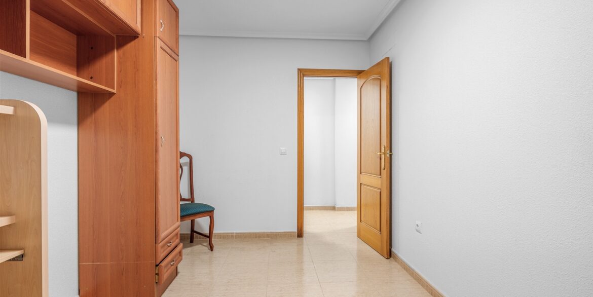 o_1jbhvjrg64u51v04ul1u118ba25