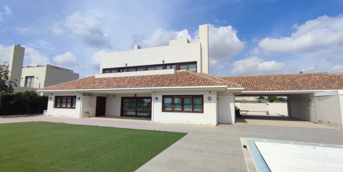 29934-villa-for-sale-in-peraleja-golf-resort-21114842-large