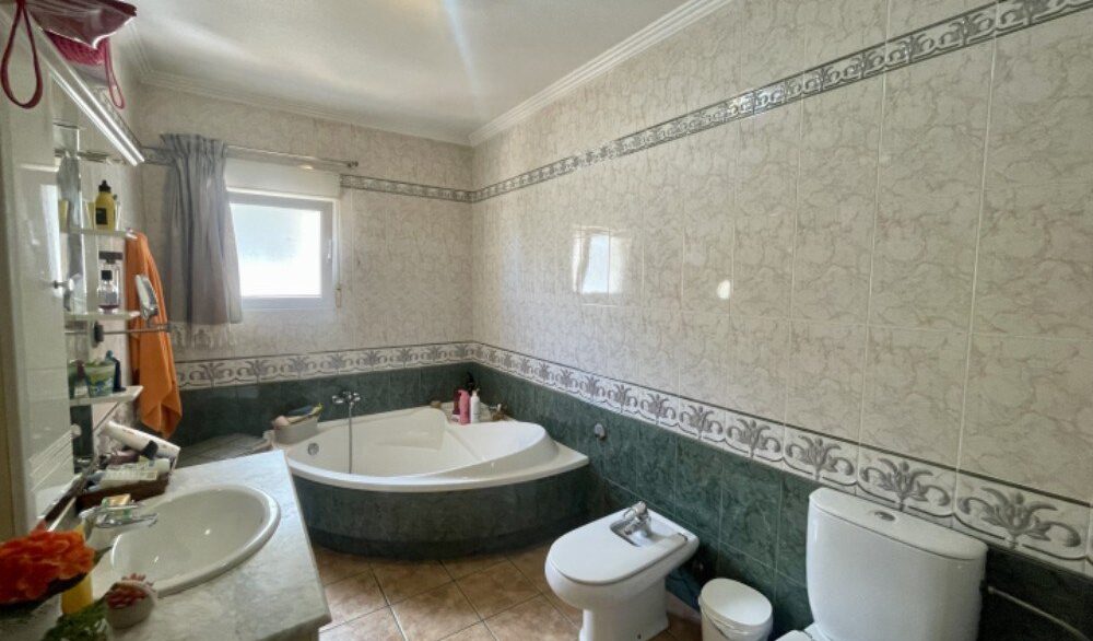 Bathroom-CSH4