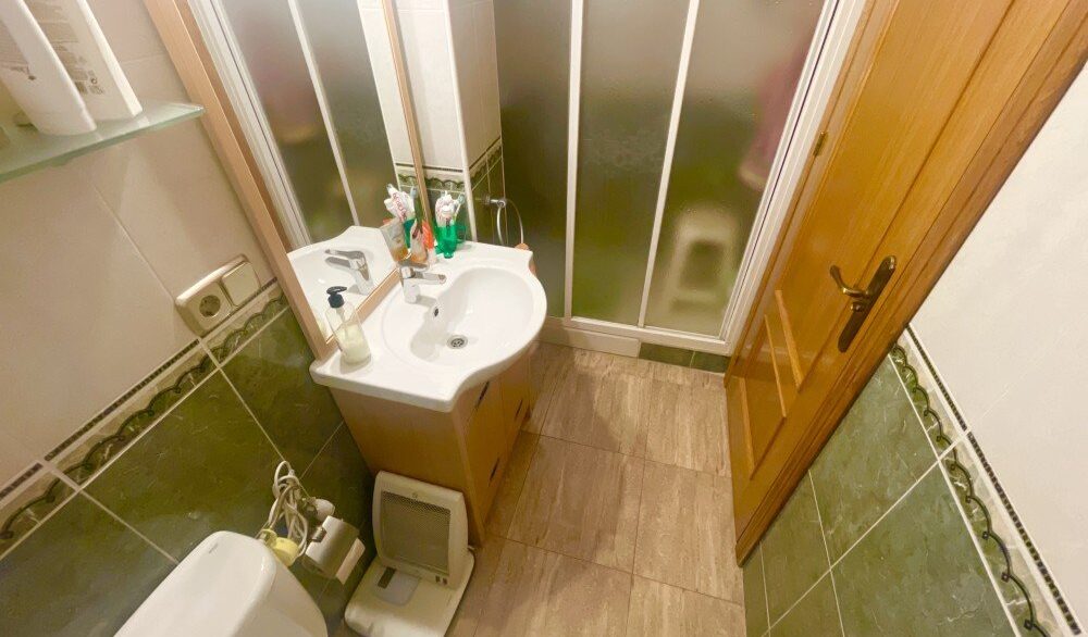Bathroom-CSH69.jpeg
