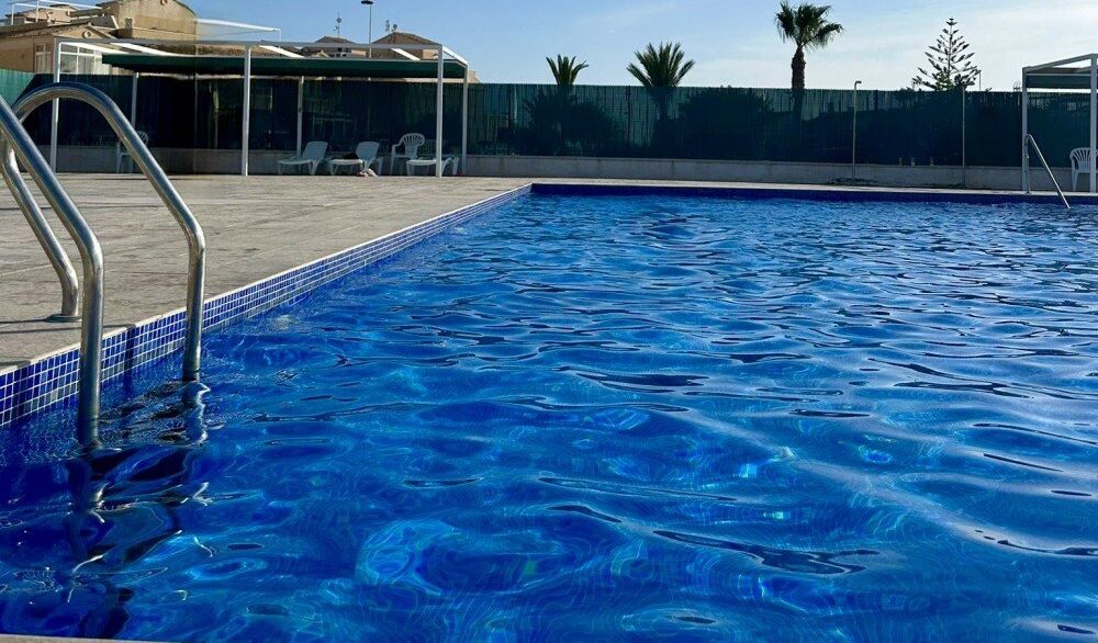 Community-Pool-CSH132.jpeg