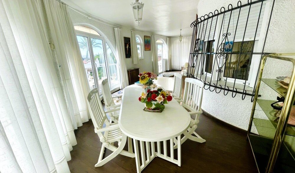 Covered-terrace-CSH136.jpeg