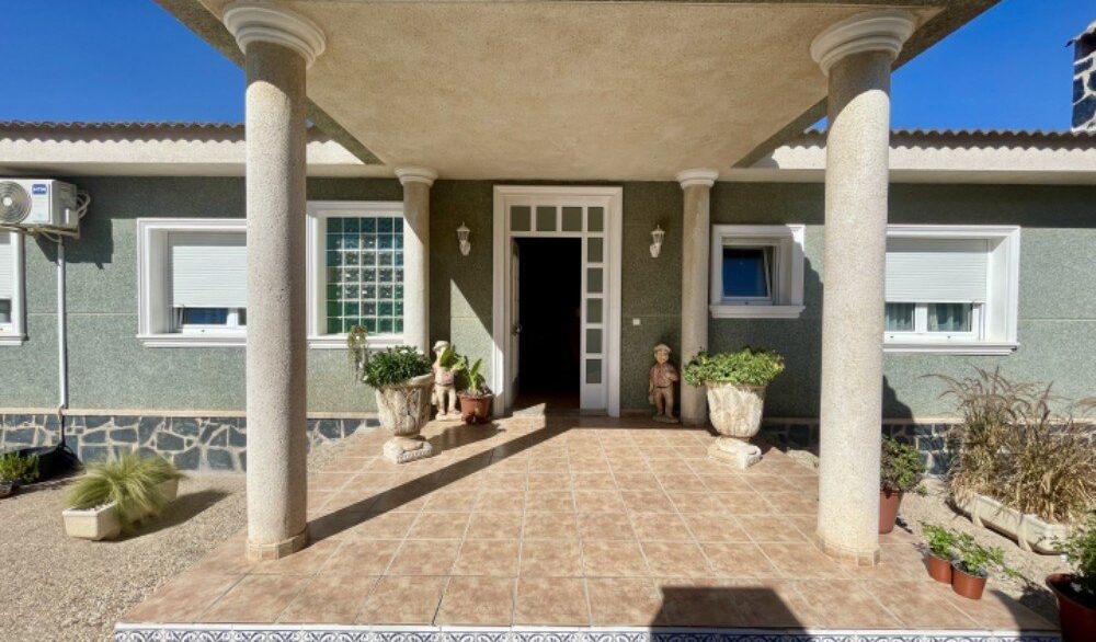 Front-entrance-CSH4