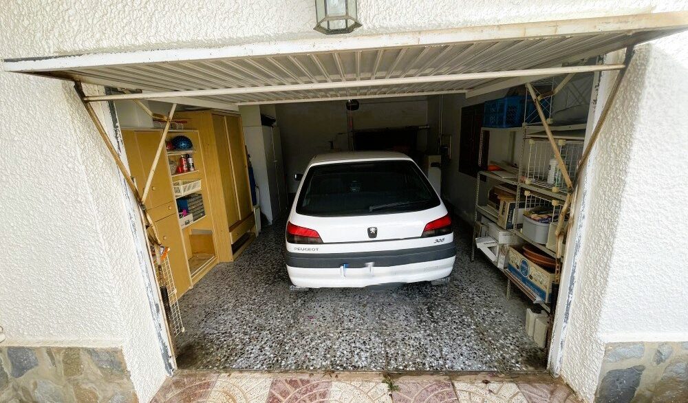 Garage-CSH136.jpeg