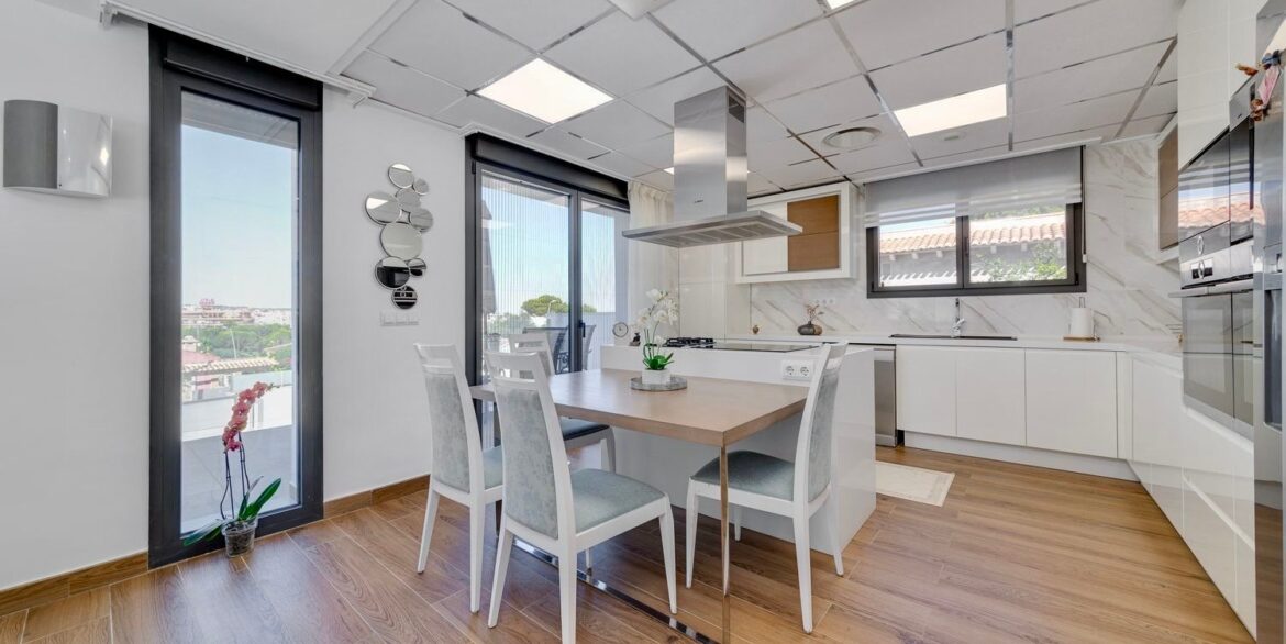 Kitchen-CSH94