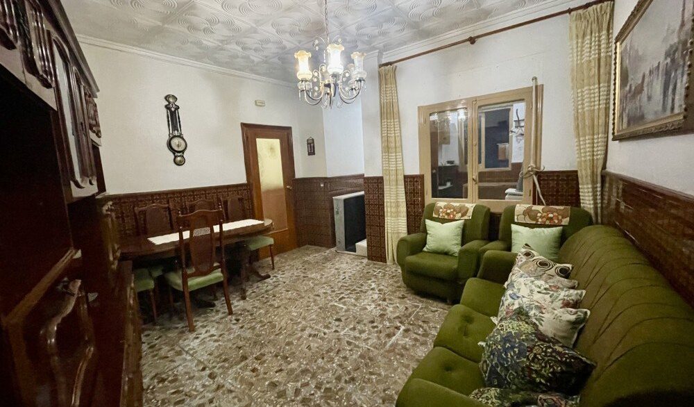Lounge-1-CSH6
