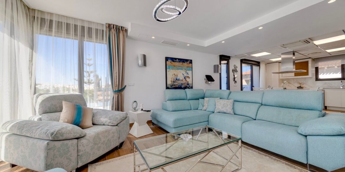 Lounge-3-CSH94