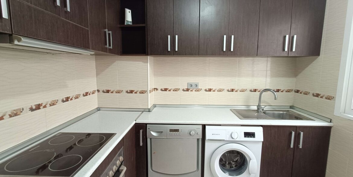 12415_lovely_apartment_in_a_great_location_041225134730_img20251204115825