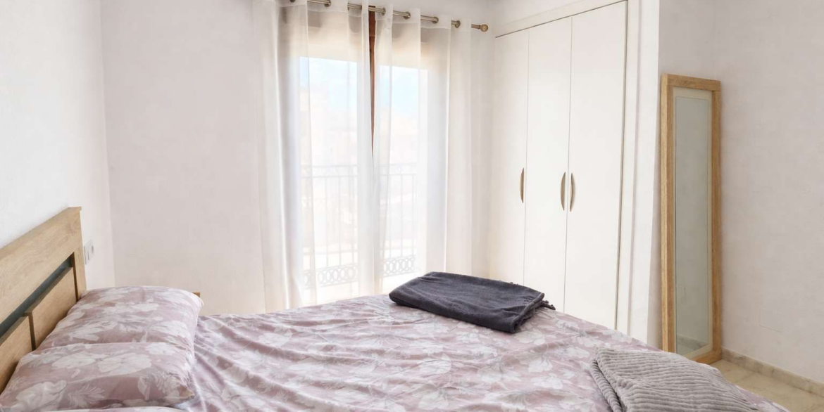 13171_stunning_top_floor_apartment_with_private_solarium_150426124515_15