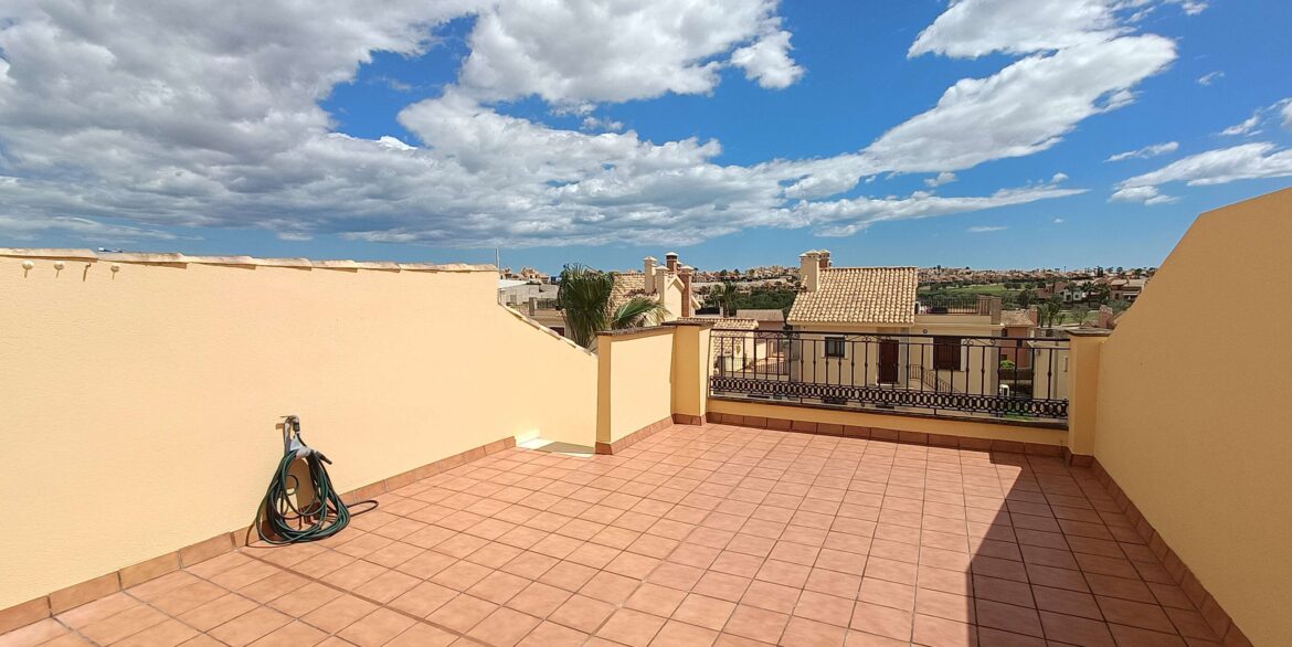 13171_stunning_top_floor_apartment_with_private_solarium_150426124855_26