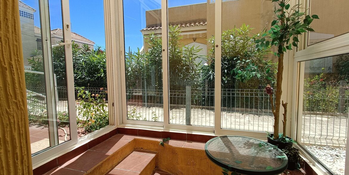 13641_beautiful_quad_with_underbuild__solarium_and_walking_distance_to_amenities_260526172225_21