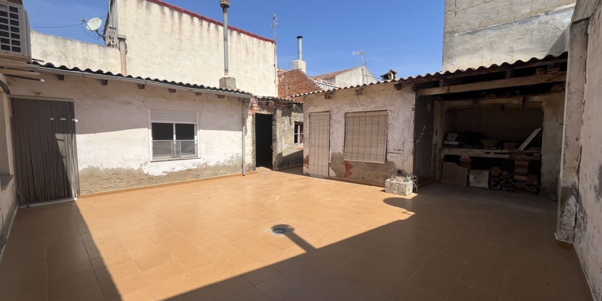 160216-townhouse-for-sale-in-algorfa-31310787-large