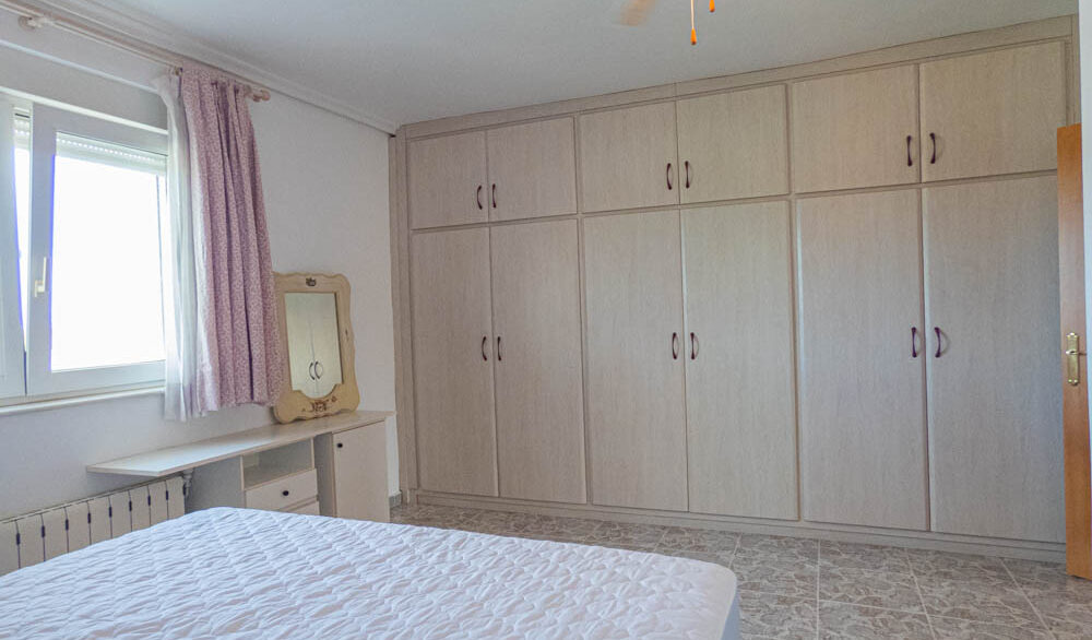 8093_stunning_reformed_countryside_villa_051024105333_p1210252