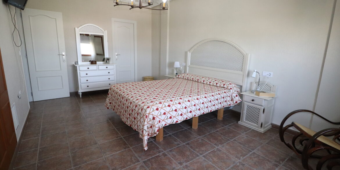 11.4945bed1