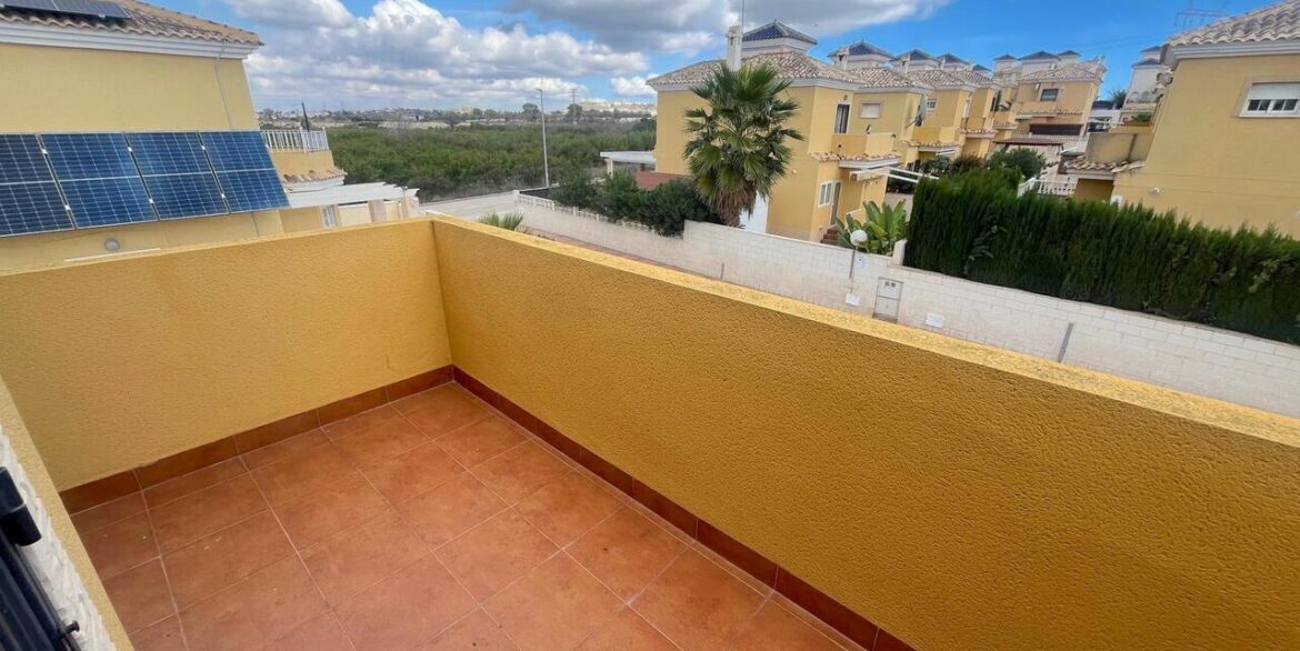 158366-villa-for-sale-in-algorfa-30692179-large