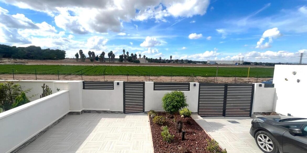 158366-villa-for-sale-in-algorfa-30692203-large