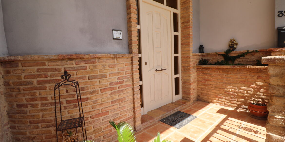 19.4945frontdoor