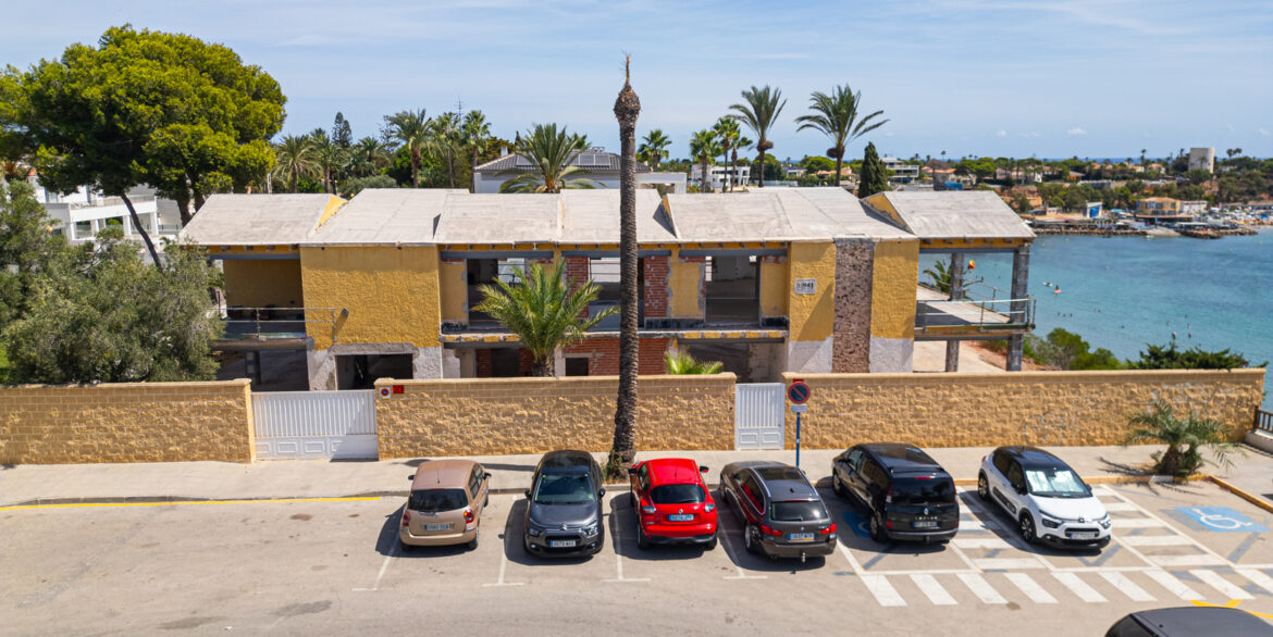 6a50d6ba40971_Large-villa-10