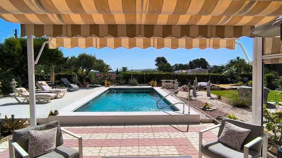Pool 2