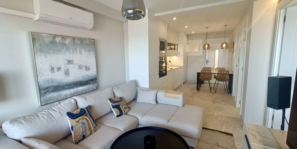 14226_renovated_2_bedroom_apartment_with_stunning_sea_views_in_cabo_cervera__torrevieja_070826181919_04e9c93b_468d_454f_b583_5e931105e1f3_2apartment_for_sale_in_torreviejajpg