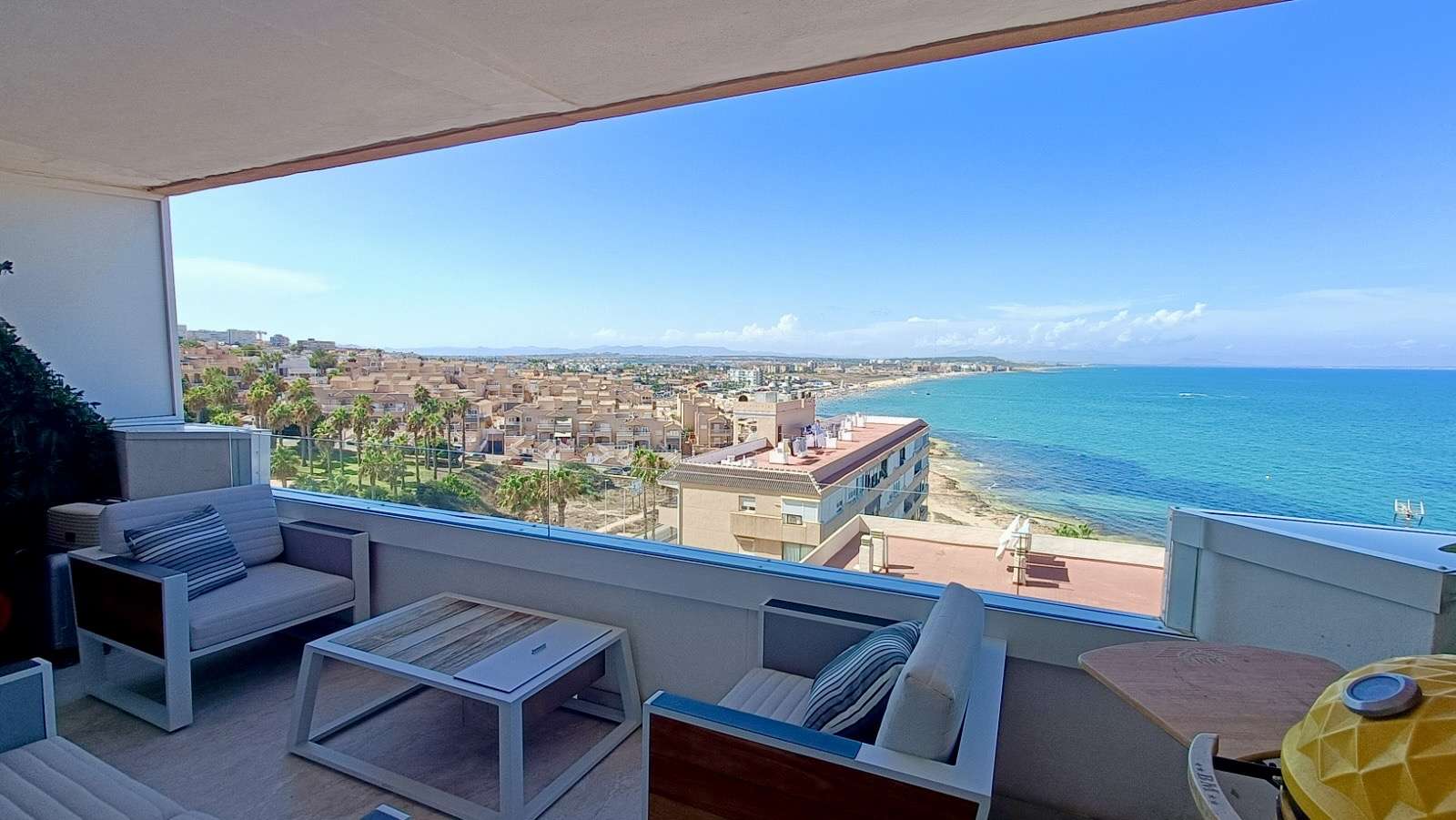 2 Bed, 1 Bath, Apartment in Torrevieja