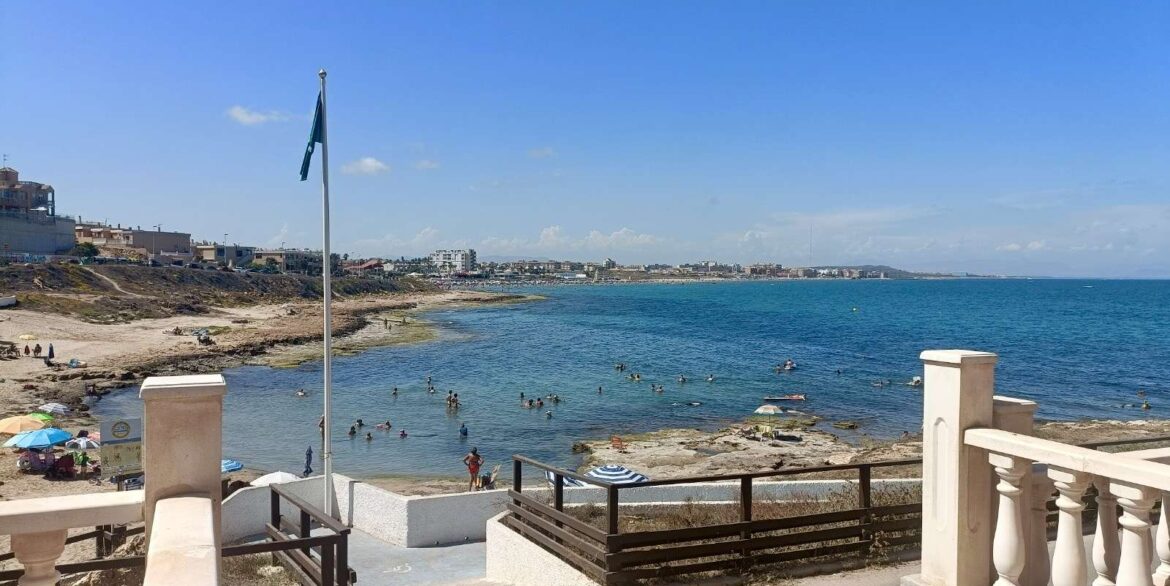 14226_renovated_2_bedroom_apartment_with_stunning_sea_views_in_cabo_cervera__torrevieja_070826181919_4061c8bc_f2c5_418b_aa76_bed9408c4125apartment_for_sale_in_torreviejajpg