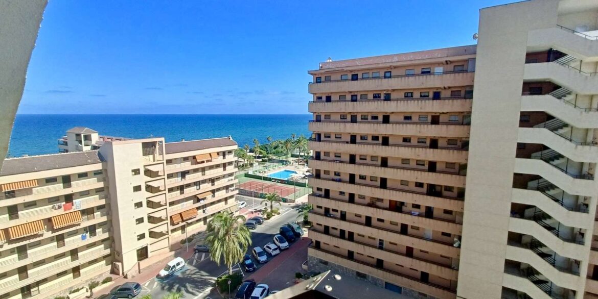 14226_renovated_2_bedroom_apartment_with_stunning_sea_views_in_cabo_cervera__torrevieja_070826181919_4ea6fbe0_ccbe_4af4_a5d1_d30b0cd9812eapartment_for_sale_in_torreviejajpg