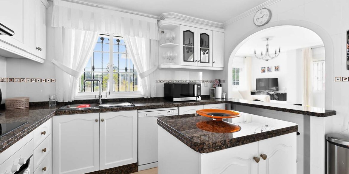 224_detached_villa_for_sale_in_pinar_de_campoverde_110326093549_rawmedia_7364