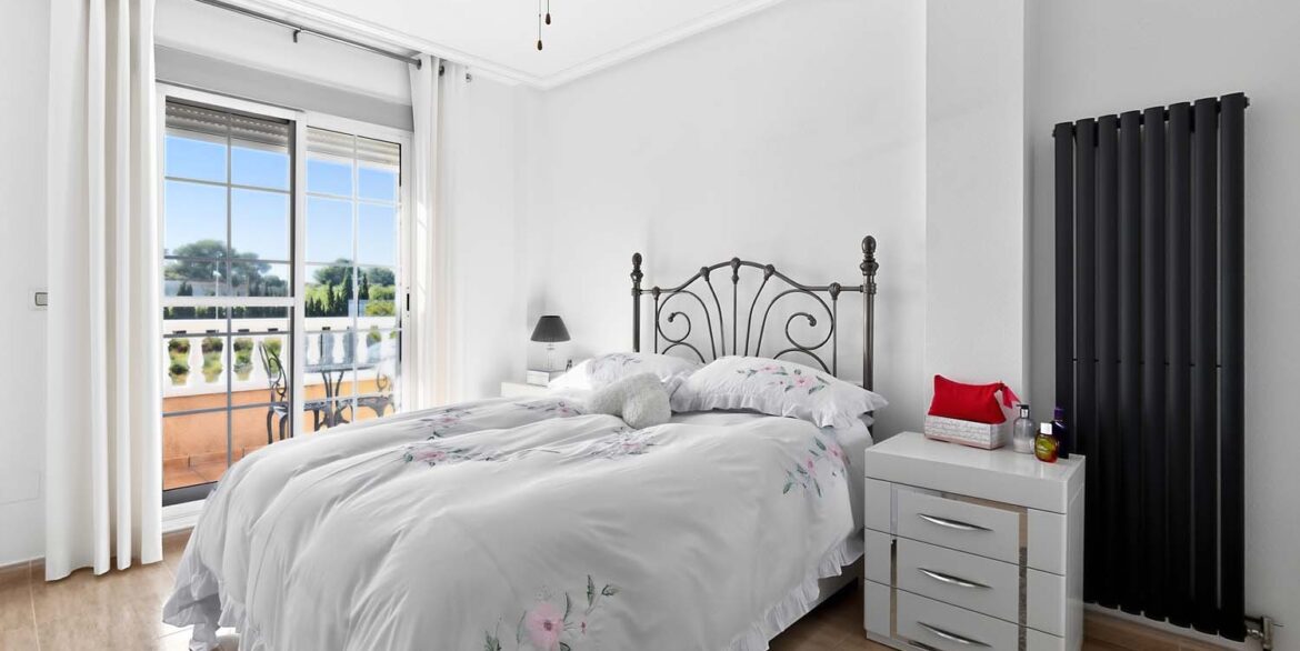 224_detached_villa_for_sale_in_pinar_de_campoverde_110326093550_rawmedia_7395
