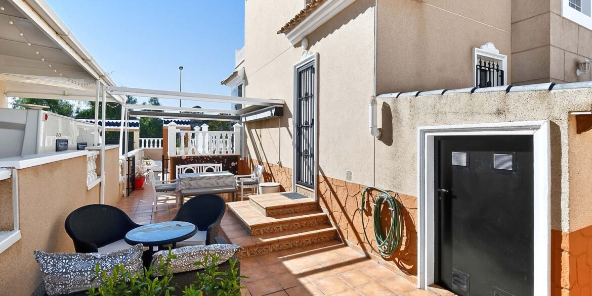224_detached_villa_for_sale_in_pinar_de_campoverde_110326093551_rawmedia_7333