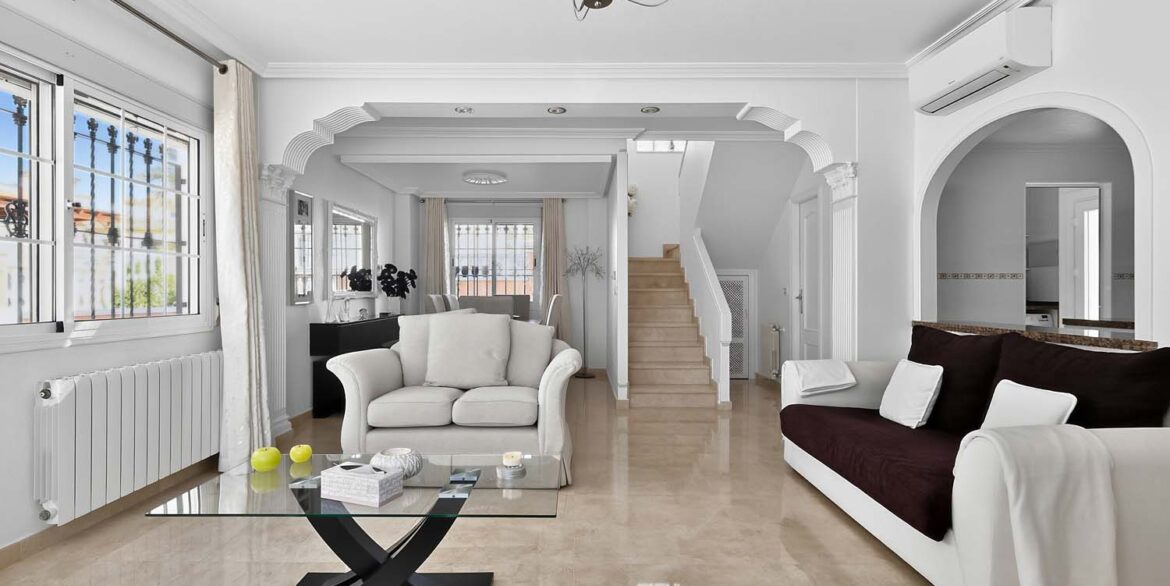 224_detached_villa_for_sale_in_pinar_de_campoverde_110326093551_rawmedia_7351