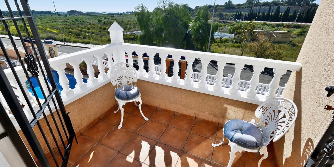 224_detached_villa_for_sale_in_pinar_de_campoverde_110326093552_rawmedia_7418