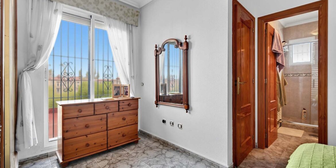 234_detached_villa_for_sale_in_pinar_de_campoverde_300326095631_dscf0416