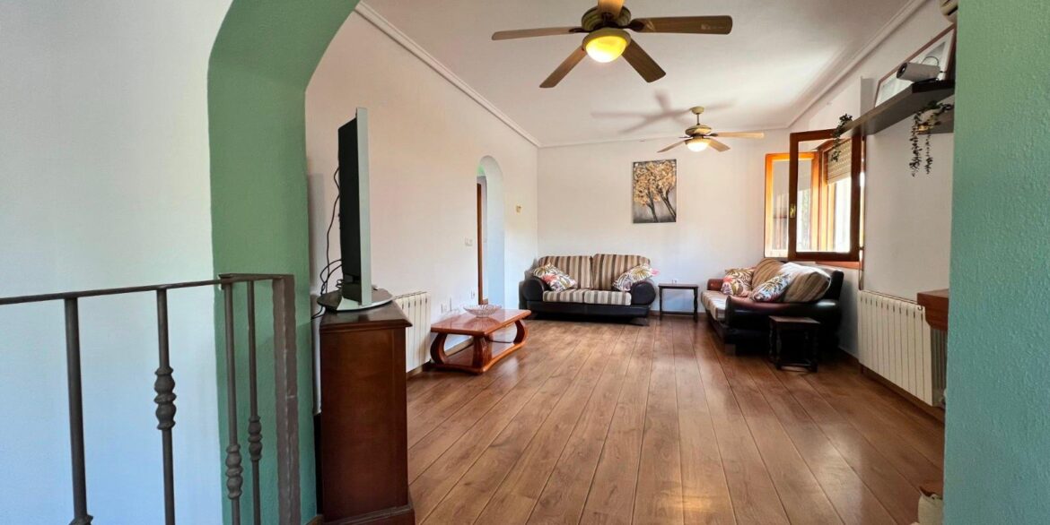 247_detached_villa_for_sale_in_pinar_de_campoverde_110626141018_photo_2026_06_11_14_04_41_5