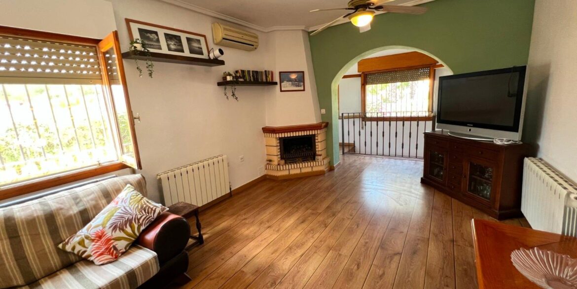 247_detached_villa_for_sale_in_pinar_de_campoverde_110626141019_photo_2026_06_11_14_04_38_4
