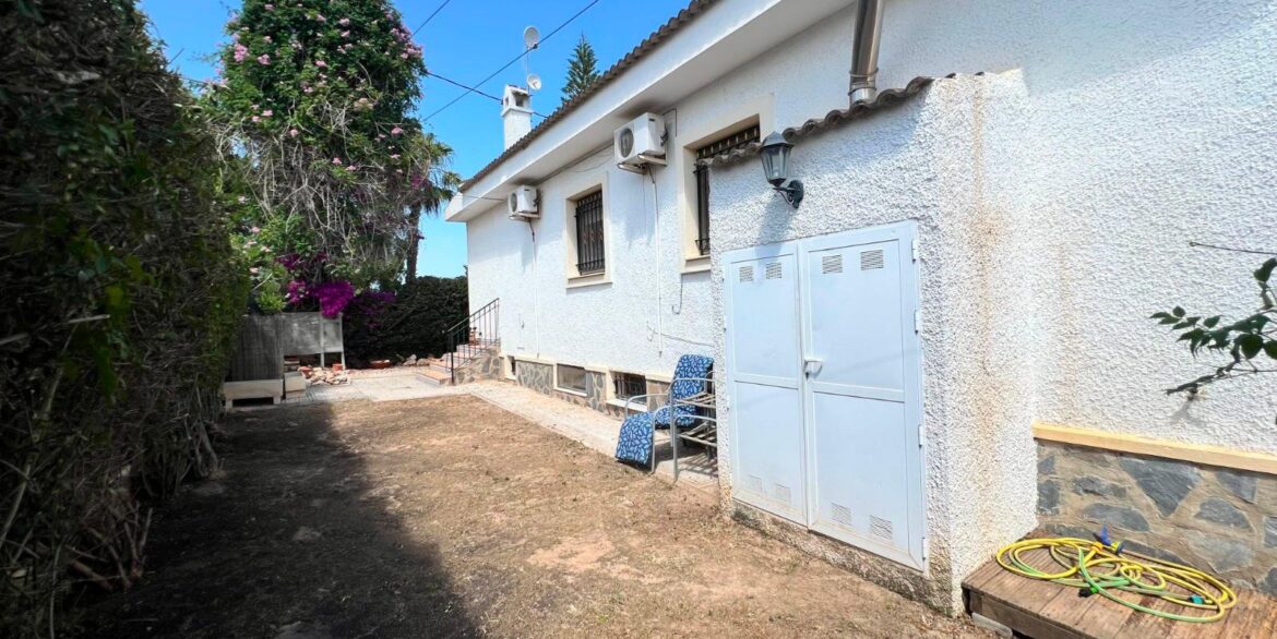 247_detached_villa_for_sale_in_pinar_de_campoverde_110626141020_photo_2026_06_11_14_04_34