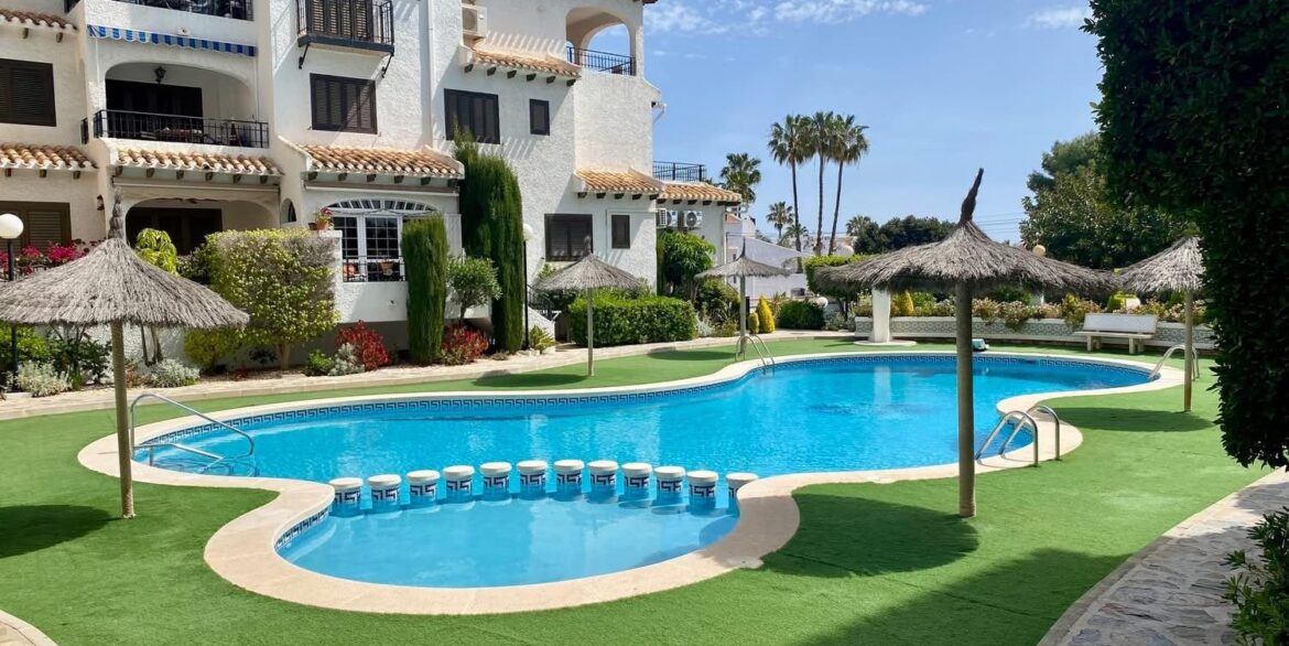 261_apartment_for_sale_in_cabo_roig_200526124807_whatsapp_image_2026_05_20_at_12.04.07_1