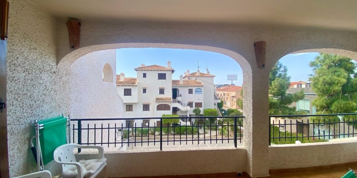 261_apartment_for_sale_in_cabo_roig_200526124807_whatsapp_image_2026_05_20_at_12.04.07_2